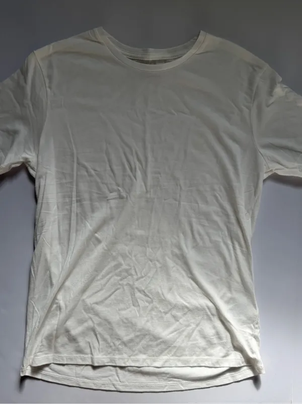 Manduka Performance Yoga Tee White XS NWOT High-Low Split Hem - Image 2