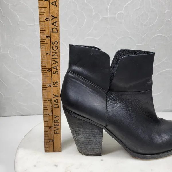 Vince‎ Camuto Helyn Ankle Boots Womens 8.5 Black Soft Leather Pull On Block Heel - Image 15