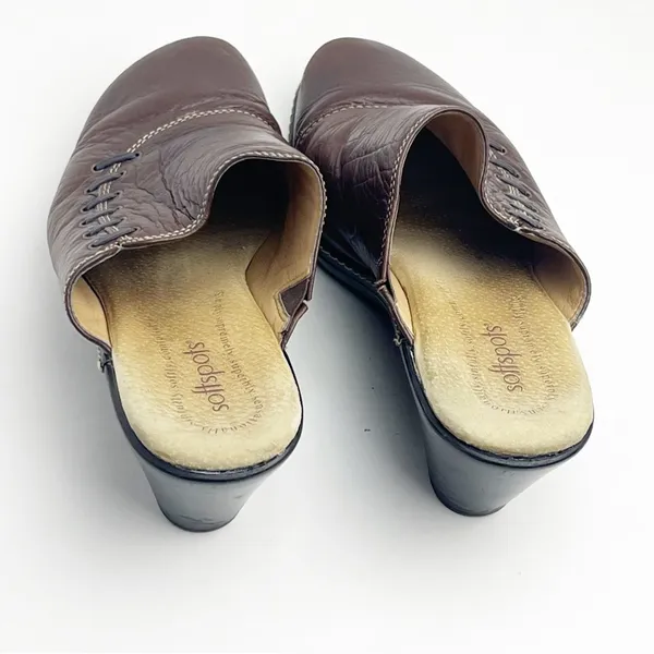 SOFTSPOTS Brown Soft Leather Lace Detail Slip On Mules Size 9.5W - Image 5