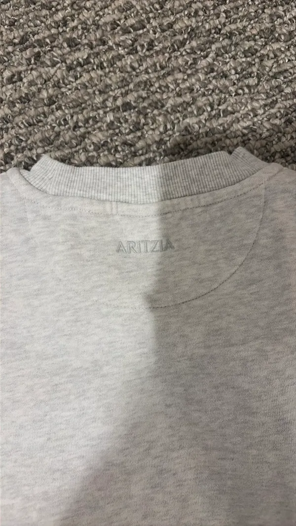 Aritzia Crewneck - Image 4