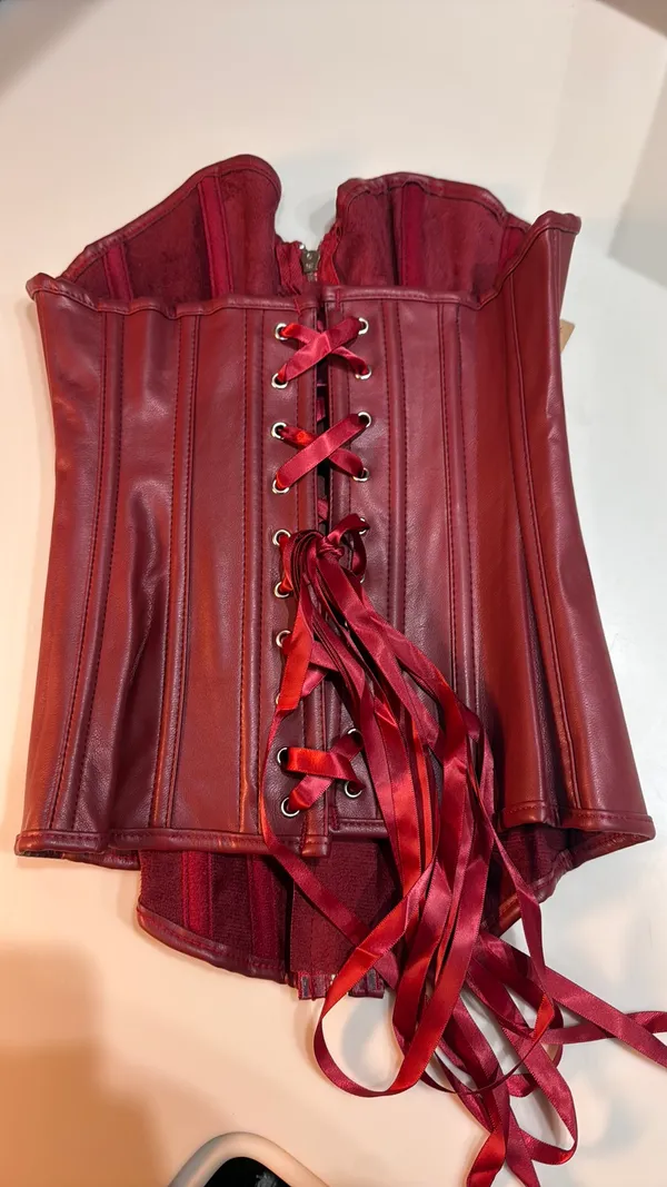 Corset Amazon Top Red Leather - Image 4