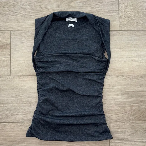 Aritzia Contour Flourish Top - Image 3