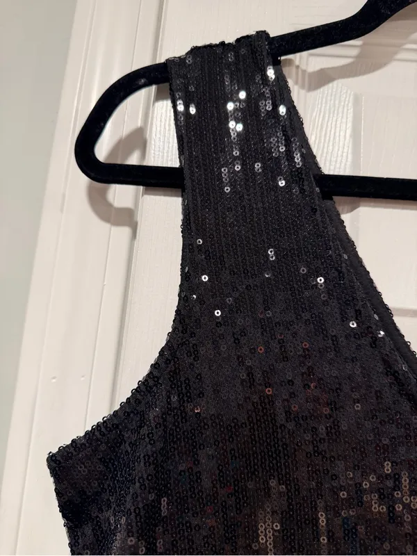 NWOT Venus Size M Black Sequin Tank Top V-Neck Sleeveless Party Cocktail Holiday - Image 4