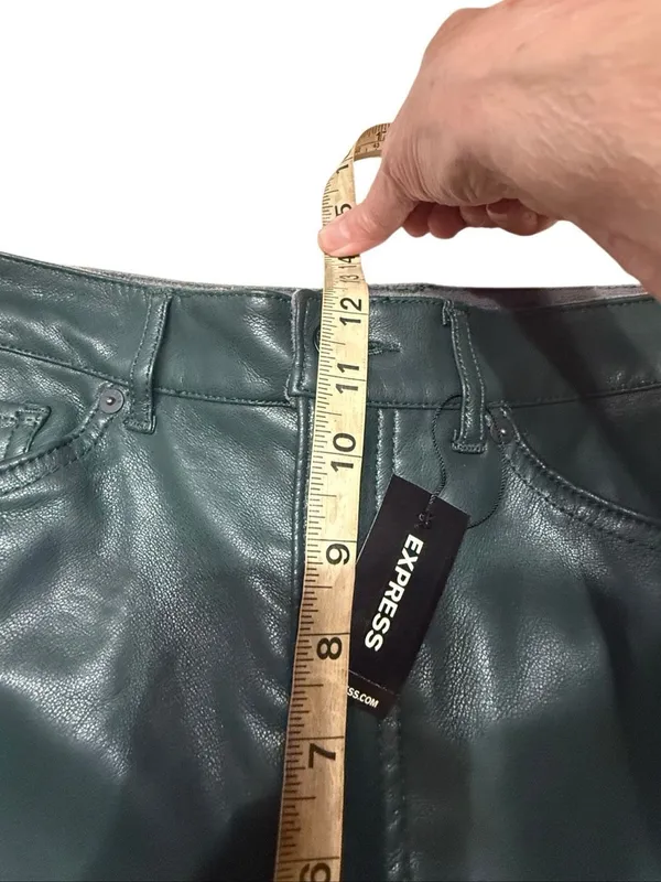 Express dark green faux leather/High Rise pants Sz 6 NWT - Image 6