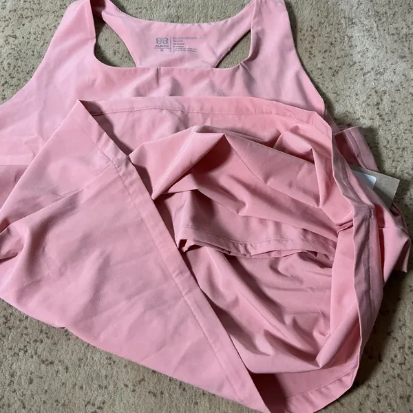 NEW Albion Fit Ad-In Tank Bliss Square Neck Racerback‎ Shelf Bra Top Womens M - Image 6
