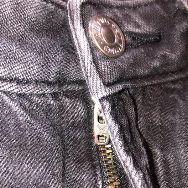 AMERICAN EAGLE Mom Jean in black size 4 regular - Image 3