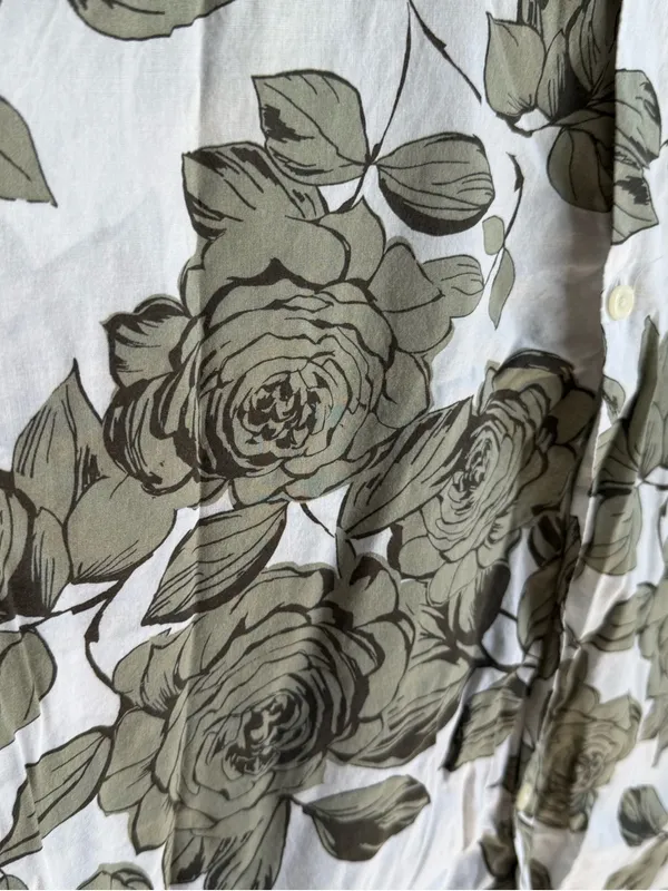 Abercrombie & Fitch Floral Button Front Top XXL - Image 2