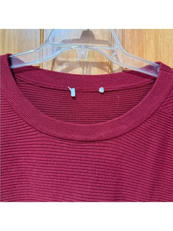 Red Women's Top Elegant Size 2X - Image 3