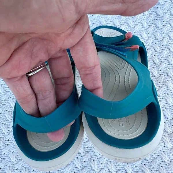 Crocs Women’s green Blue size 7W Sporty Sandals - Image 6