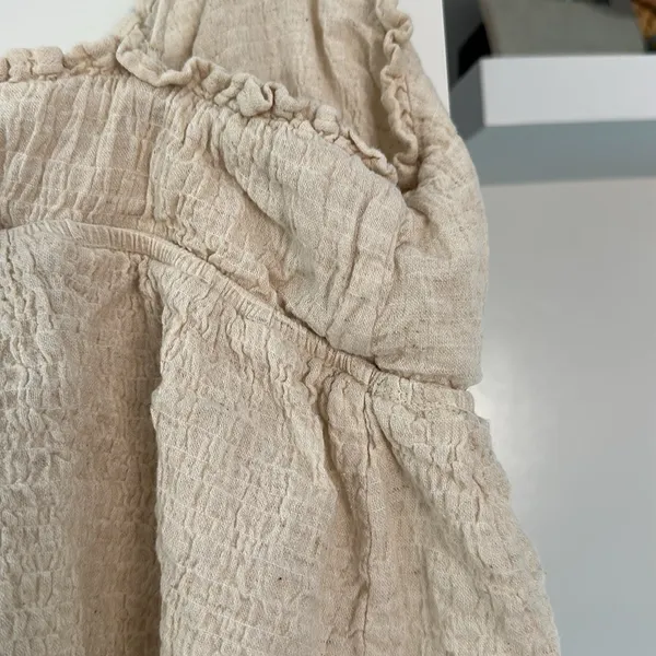 Zara Cream/nude structured Nelly tank top with a v dive neck - Image 7