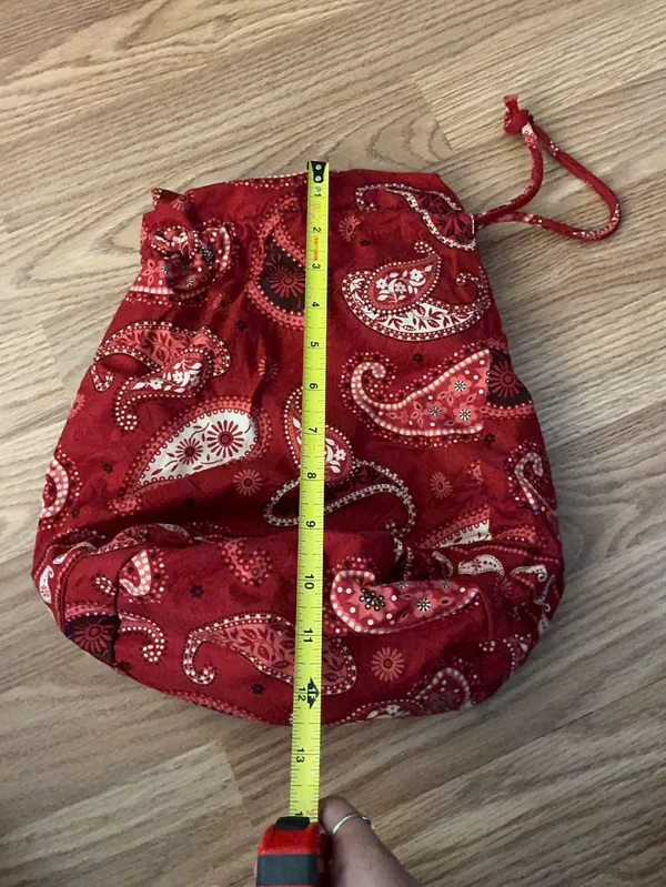 Vera Bradley Retired Print Red Paisley Drawstring Pouch Bag - Image 4