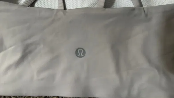 Lululemon Like A Cloud Bra Longline - Image 3