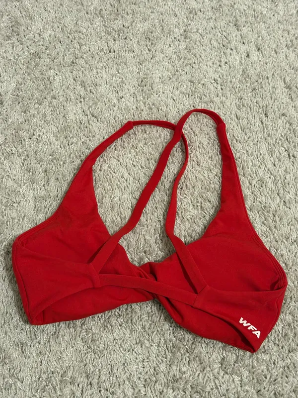 White Fox Boutique Workout Top - Image 3