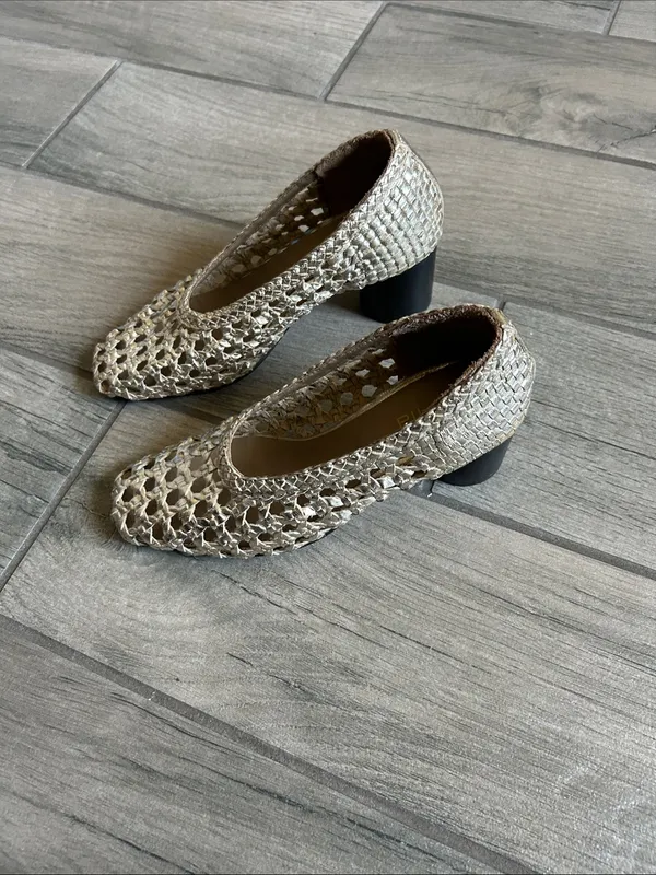 Pilcro Neutral Crochet Square-Toe Ballet heels - Image 4