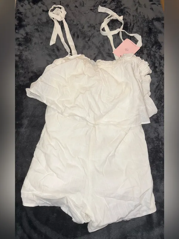 Hello Molly Sea Foam Romper in White Size 4 New with tag - Image 8