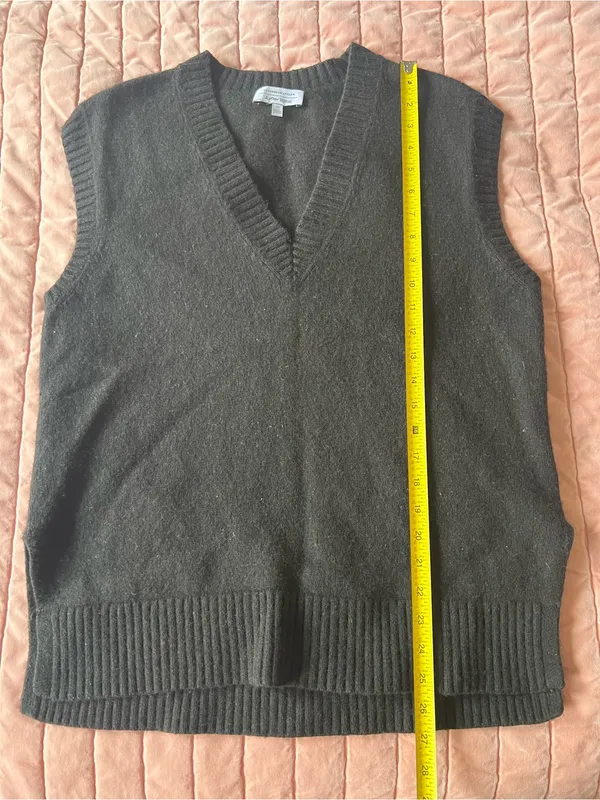 & Other Stories Black V-Neck Sleeveless Knit Vest Size Small - Image 9