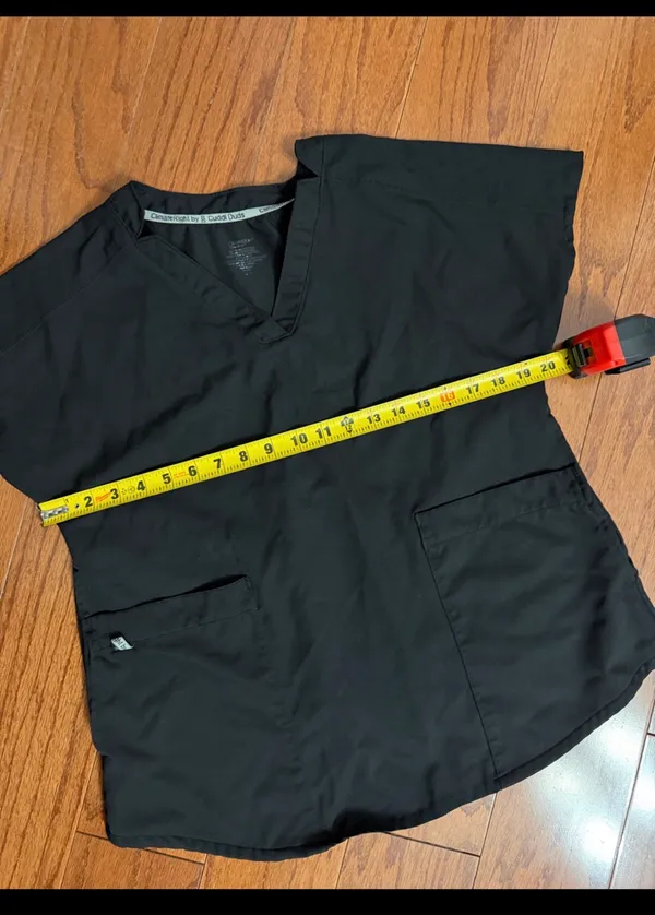 Climate Right by Cuddl Duds Black Short sleeve Scrub - Size Small - Image 6