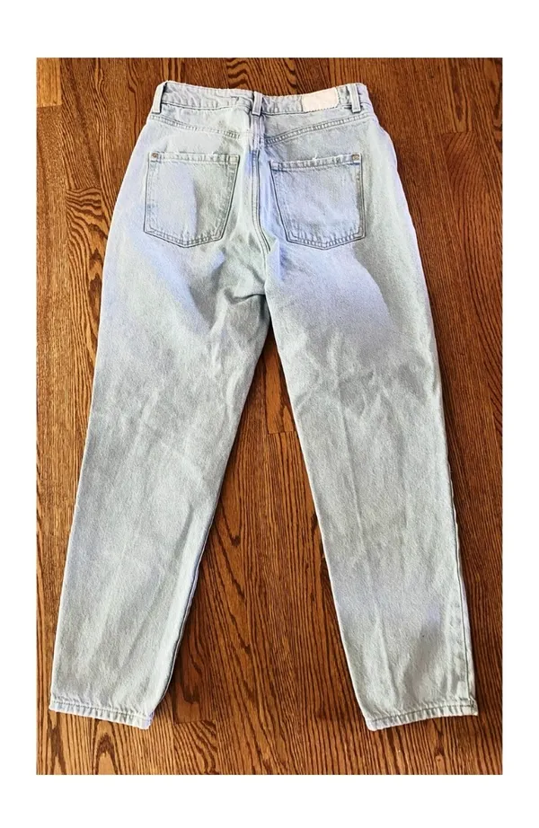 ZARA Ripped Light Wash Jeans Mom - Image 6