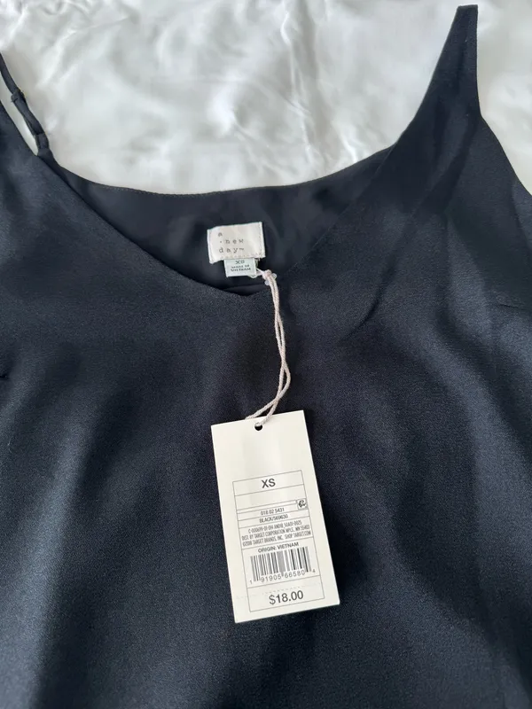 Black Solid Tank Top - Image 3