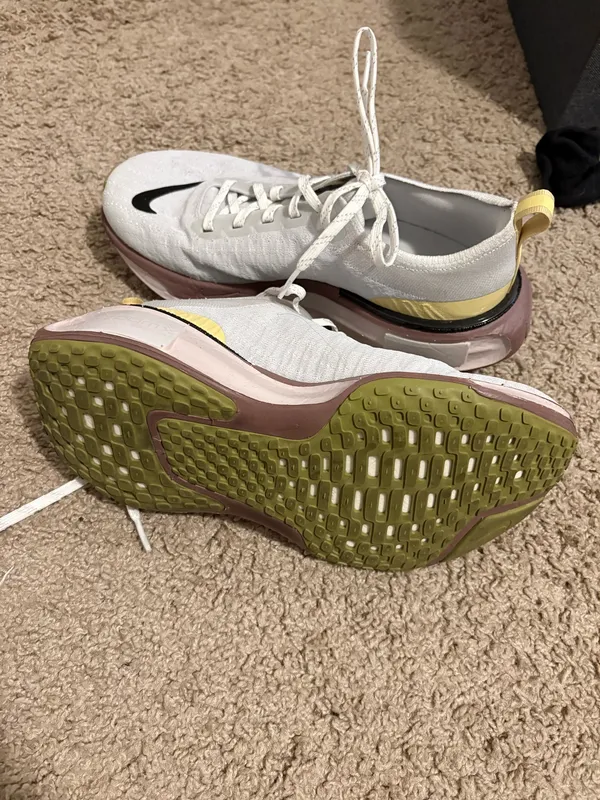 Nike Invincible 3 Running Shoes - Image 5