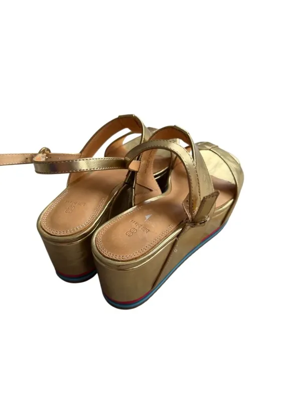 BILL BLASS Gold Platform Sandals Size 7.5 - Image 6