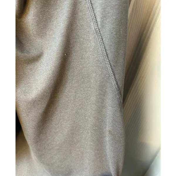 Athleta Gray Racerback Tank Top - Large - Image 6