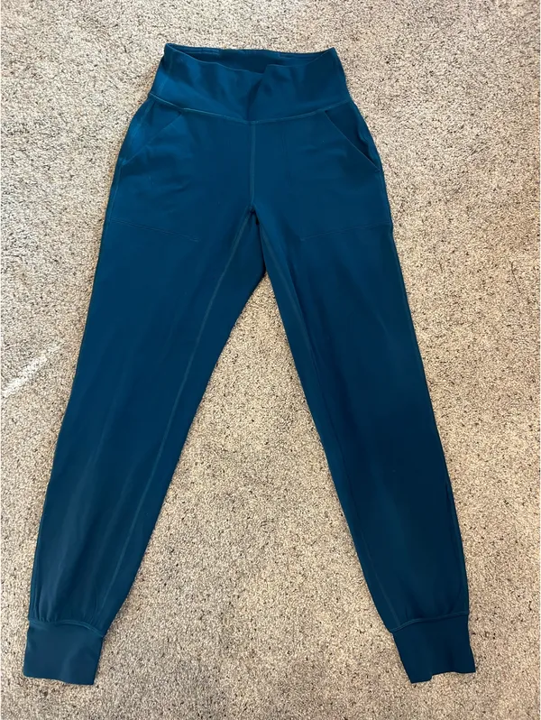 Lululemon Align Joggers 28" - Image 2
