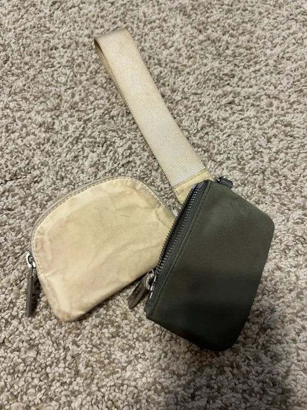 Lululemon Keychain green  - Image 4