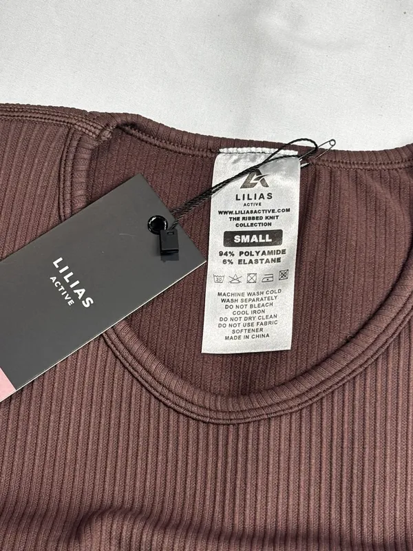 Lilias Active The Ribbed Knit Collection Crop Tank Top And Leggings Set - Image 4