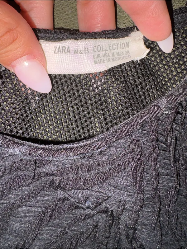 Zara Black Textured Sleeveless Tunic Top - Image 2