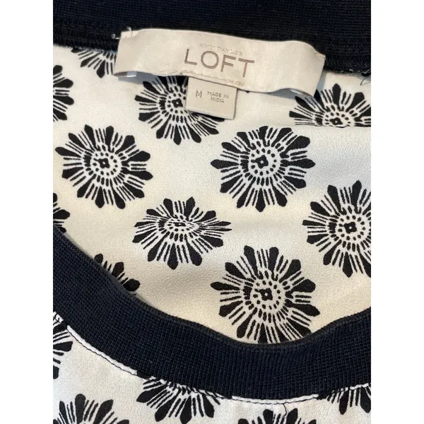 Ann Taylor LOFT Pattern‑Sleeve Boho Detail Top – Size M - Image 4