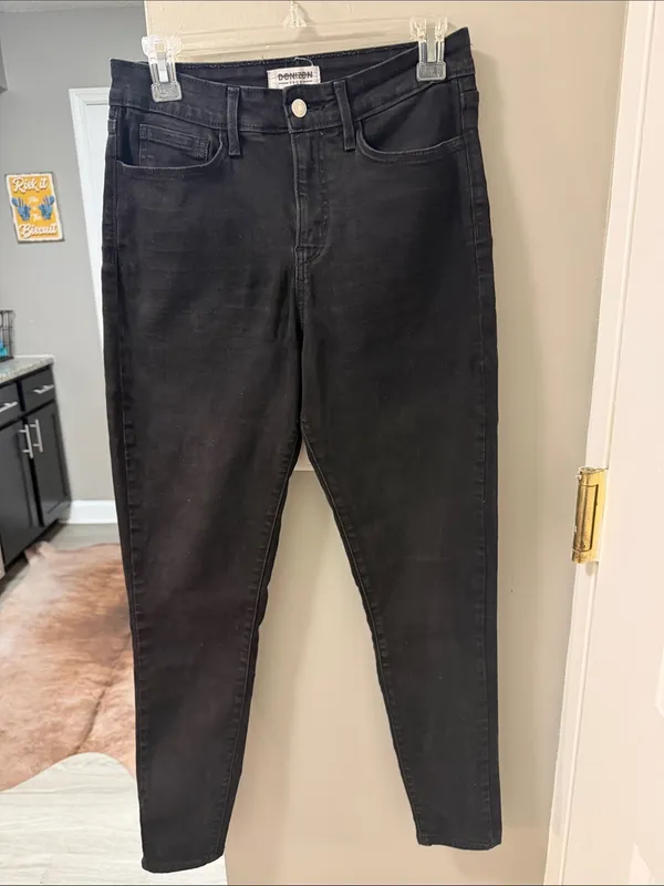 Denizen by Levi's High Rise Skinny Jeans - Black - Size 8 - Image 3