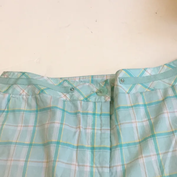 FINAL MARKDOWN Ladies ep pro golf shorts 6 - Image 3