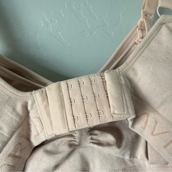 Kindred Bravely Sublime Hands-Free Pumping Nursing Bra Pink Heather Large Busty - Image 4