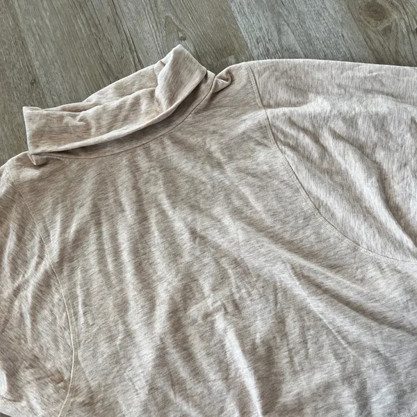 Womens Avia Cream/Tan Turtleneck Sweatshirt - XXL/2X - Image 2