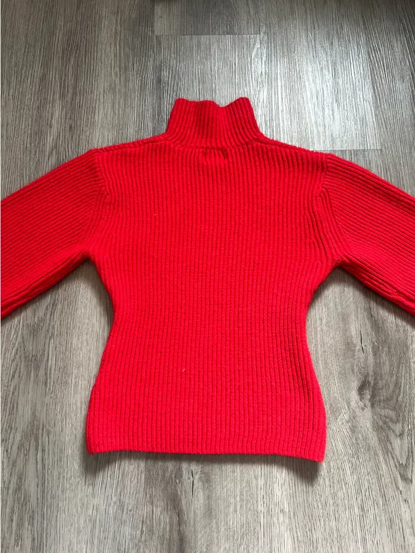 H&M Red Knitted Fitted Turtleneck Sweater - Image 4