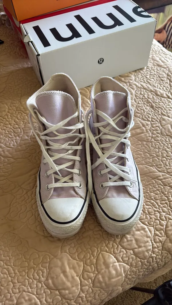 High-Top Converse Chuck Taylor All Star Platform - Image 5