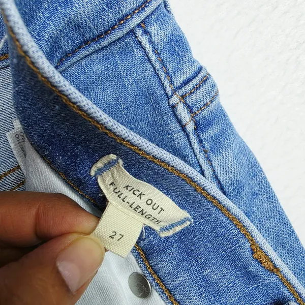 Madewell Kick Out Full-Length Flare Jeans‎ Medium Wash Raw Hem DM7443 Blue 27 - Image 4