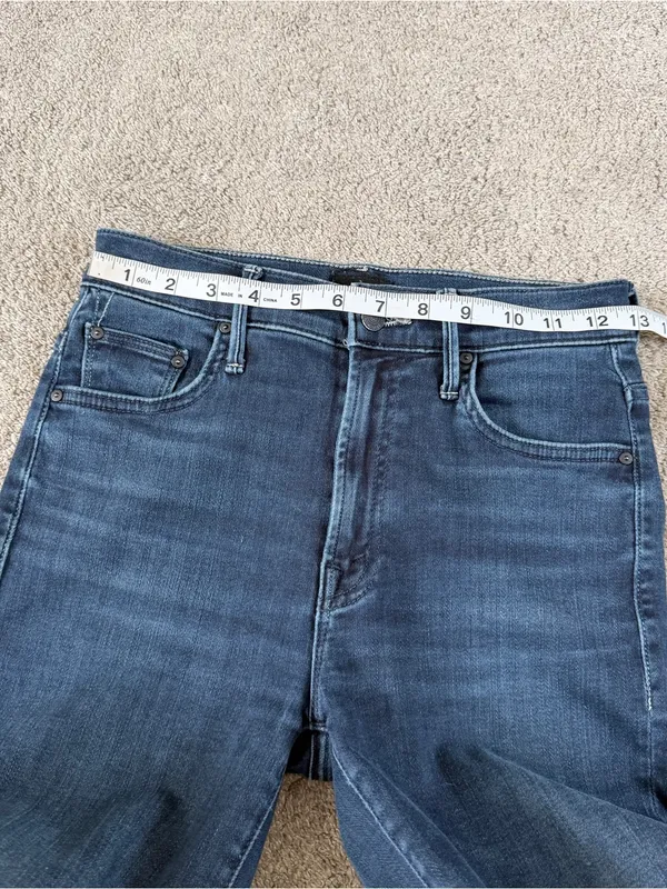 Mother Women’s The Insider Crop Step Fray Jeans in Night Tripper 25 - Image 11