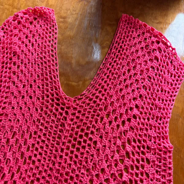Vintage 70s/80s Coral Crochet Top - Image 5