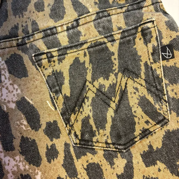 MinkPink Animal Instincts Leopard Print Shorts Wms XS Buttonfly Denim Distress - Image 9