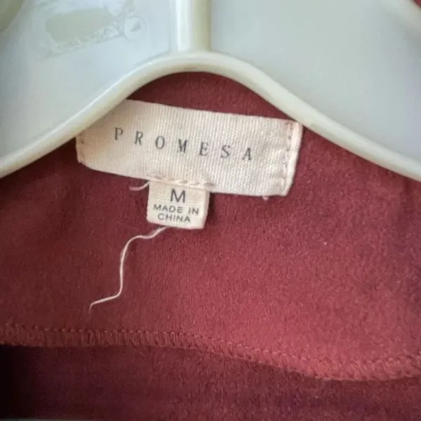 Promesa size M faux suede snap Front burgundy jackets - Image 3
