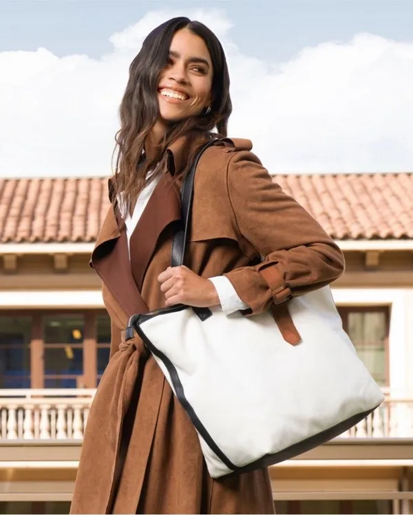 NEW Walter Baker Carly White and Black Canvas Daytripper Bag, New, MSRP $198 - Image 5