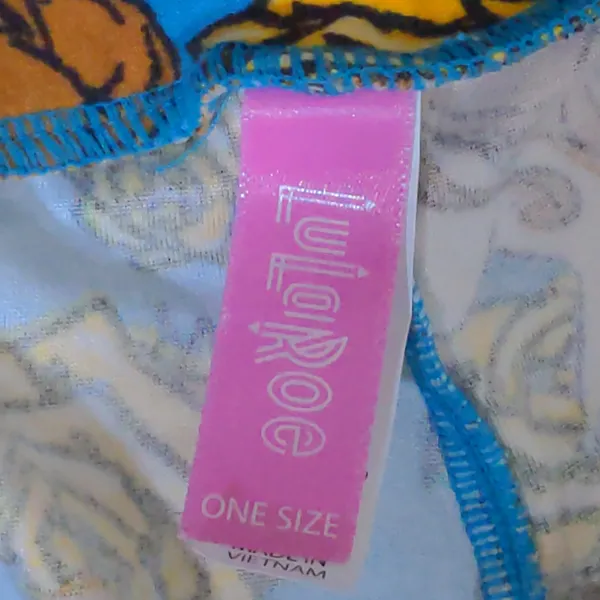 LuLaRoe Leggings in Beauty and the Beast Print – One Size - Image 7