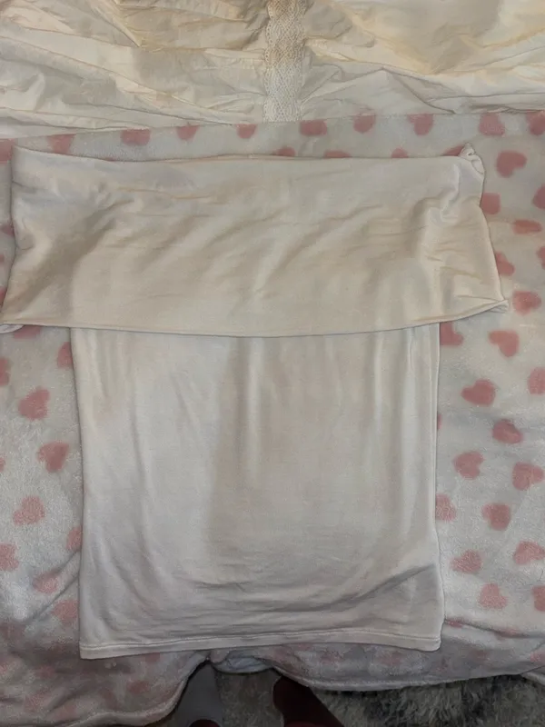 Aritzia White Off-The-Shoulder Top - Image 3