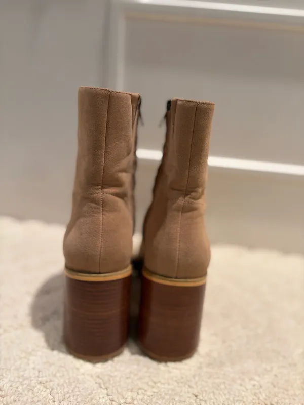 Tan Suede Platform Block Heel Ankle Boots Size 6 Brown - Image 4