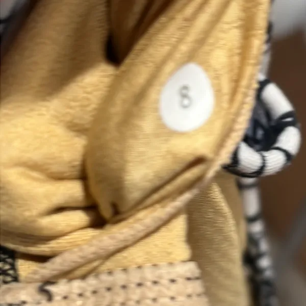 Lululemon tank top - Image 6