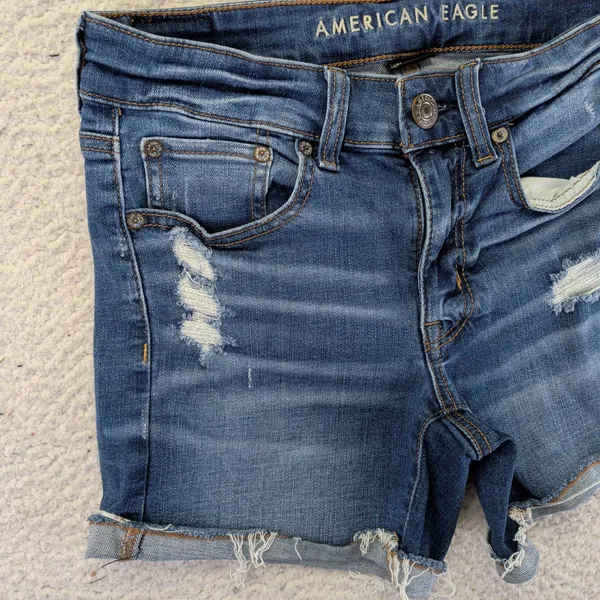 American Eagle Super Stretch Distressed Denim Shorts Dark Wash Blue Size‎ 2 - Image 4