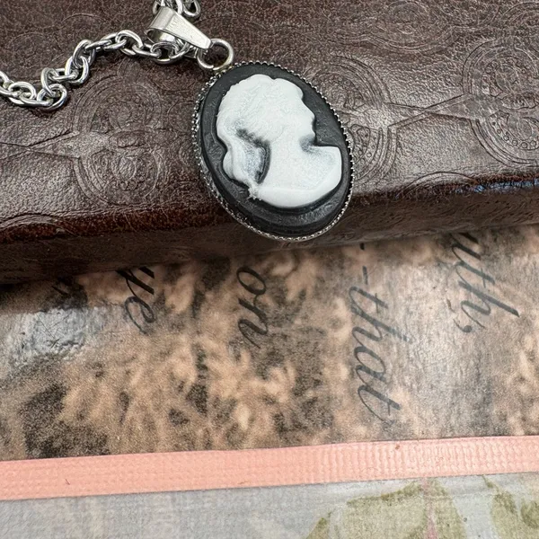 Black White Cameo Necklace Vintage Gothic Pendant 18” Chain - Image 3