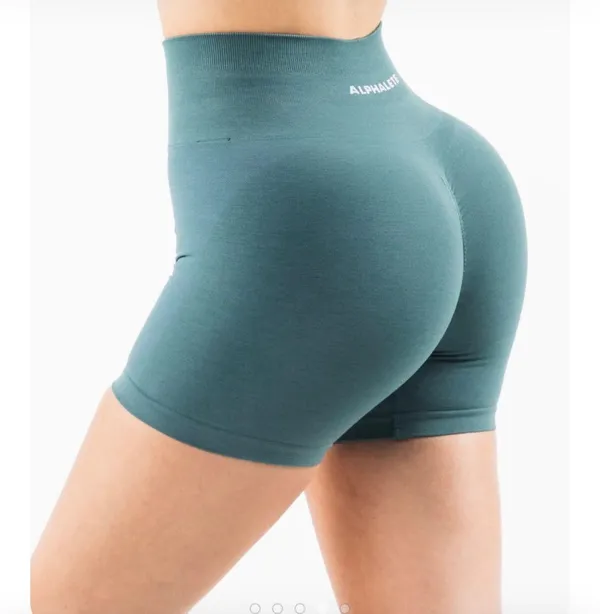 Alphalete Amplify Shorts 4.5 - Image 5